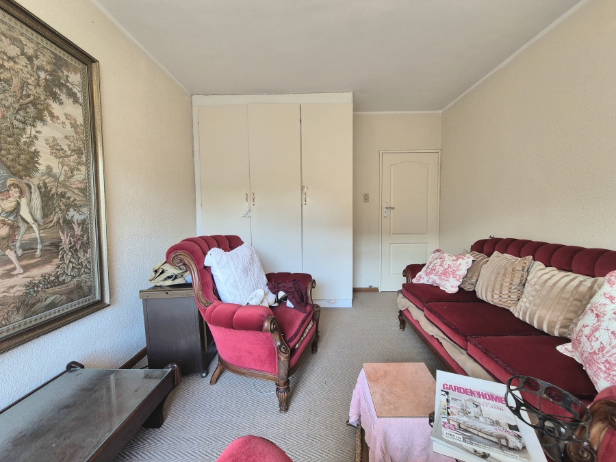 3 Bedroom Property for Sale in Wynberg Upper Western Cape